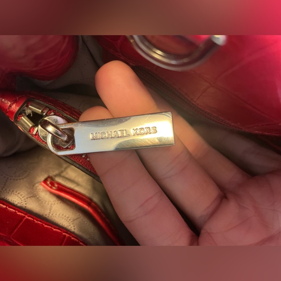 MK crocodile Bag - Picture 8 of 8